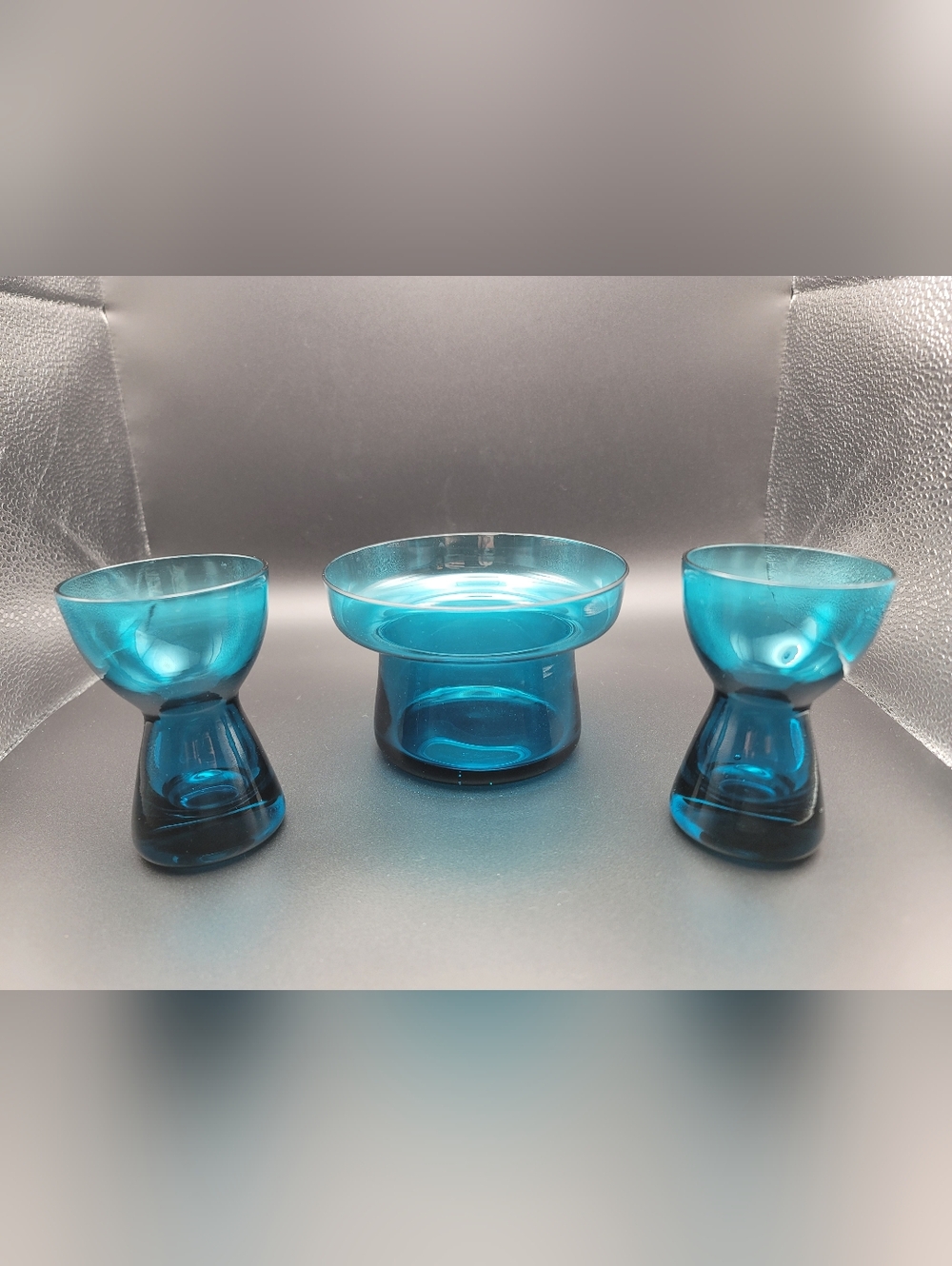 Morgantown Glass Barton Peacock Blue Console Set Candle Holders & Flowerlite
